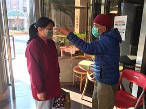 每日量測體溫是最基本的防疫措施