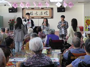 學生寓教於樂，提醒長輩注意三高的自我照顧